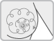 図：中心から円を描くようになでる